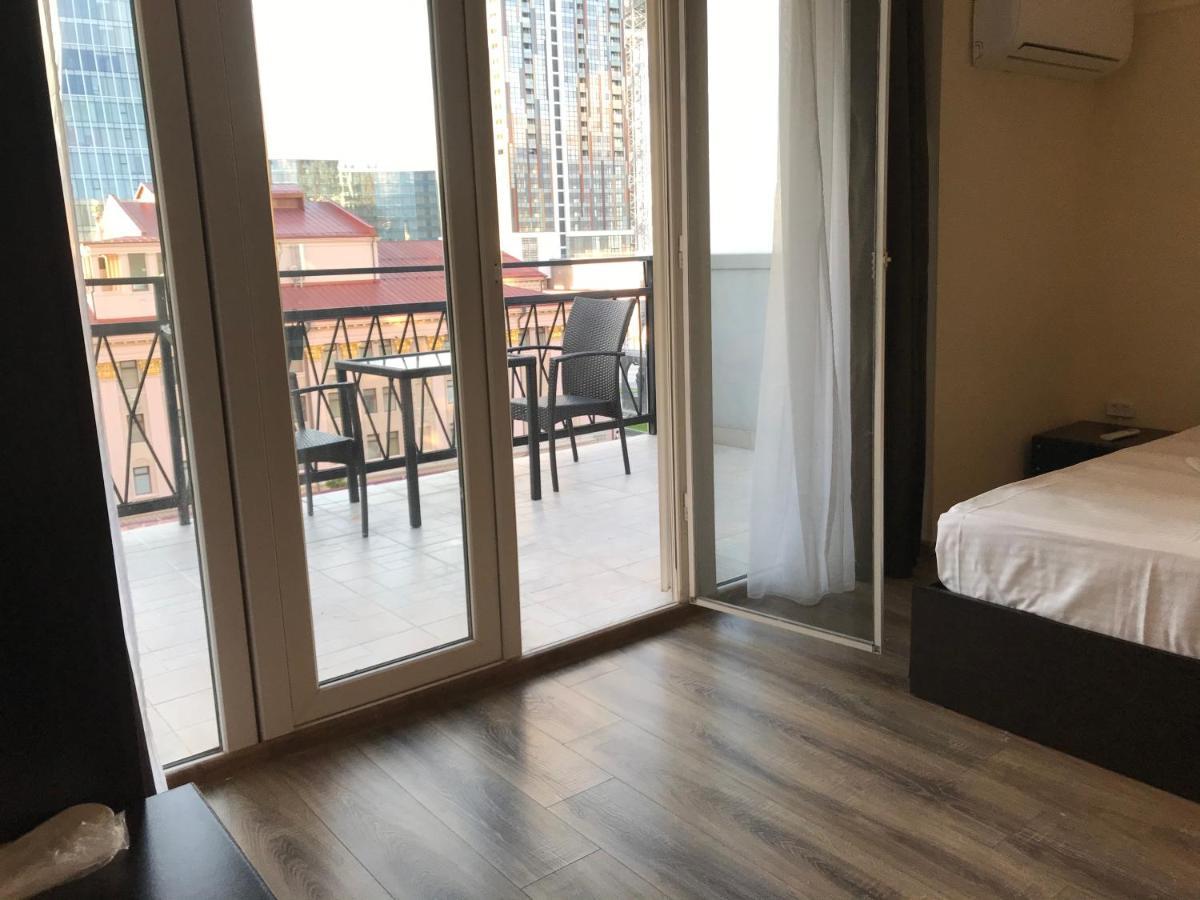Apartment In Batumi Mgzavrebi Exterior photo