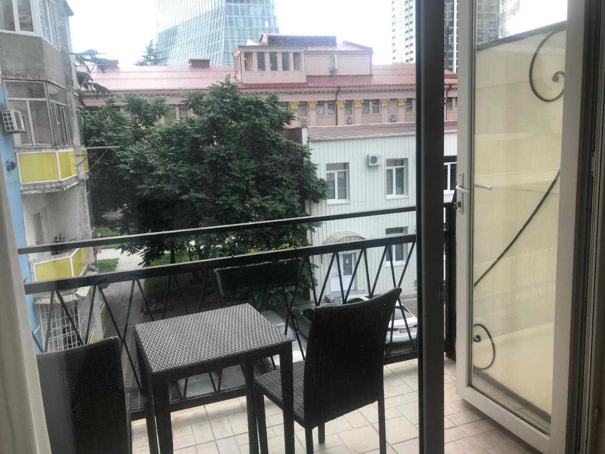 Apartment In Batumi Mgzavrebi Exterior photo