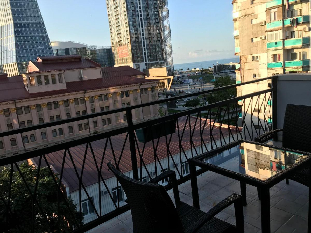 Apartment In Batumi Mgzavrebi Exterior photo