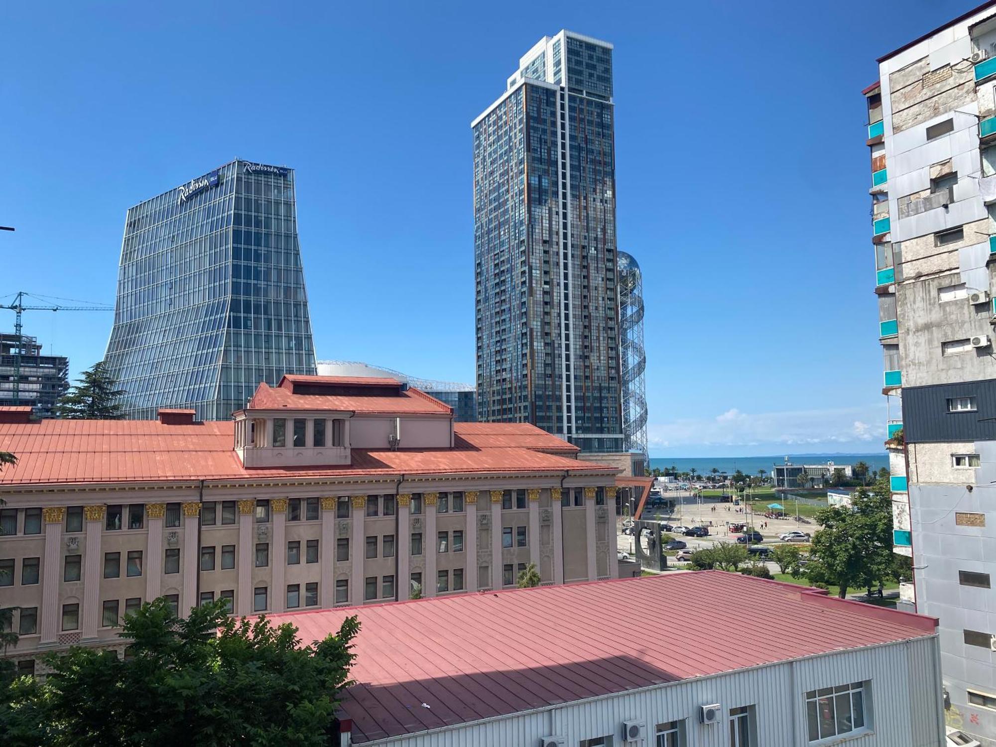 Apartment In Batumi Mgzavrebi Exterior photo